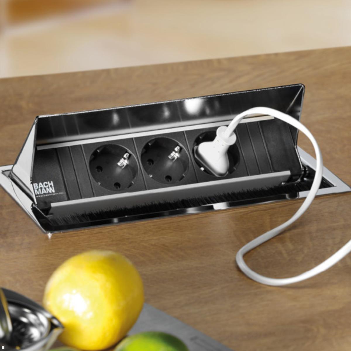 Bachmann CONI Modulträger 4-fach 3x Steckdose, 1x CM (912.028), Anwendungsbeispiel