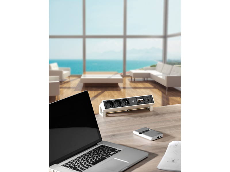 Bachmann DESK 2 1x USB Charger 2x Steckdose 1x Custom weiß (902.228) Umgebung Bachmann DESK 2 1x USB Charger 2x Steckdose 1x Custom weiß (902.228) Umgebung