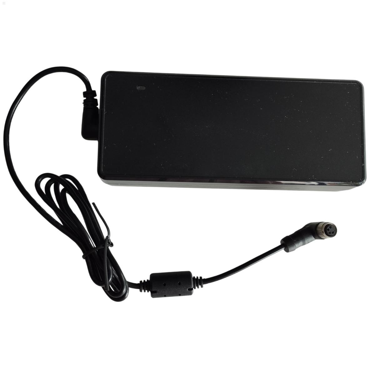 Bachmann Custom Modul USB C/C/C Charger mit Netzteil 180W (BM0021867), Netzteil Voderseite Bachmann Custom Modul USB C/C/C Charger mit Netzteil 180W (BM0021867), Netzteil Voderseite