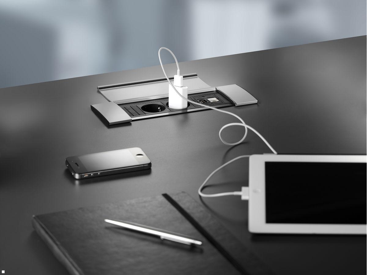 Bachmann Power Frame 3-fach 2x Steckdose Doppel USB Charger (916.1193) Anwendung Bachmann Power Frame 3-fach 2x Steckdose Doppel USB Charger (916.1193) Anwendung