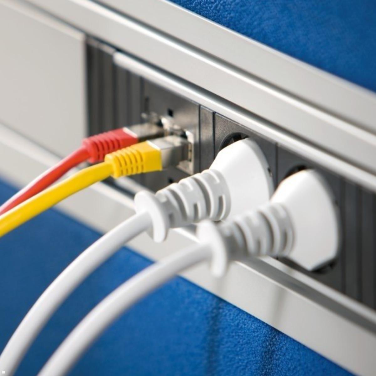 Bachmann STEP ALU Steckdosenleiste mit FI Schalter 10mA mit GST18 (906.10752), Anwendung Bachmann STEP ALU Steckdosenleiste mit FI Schalter 10mA mit GST18 (906.10752), Anwendung